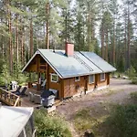 Loma-asunnot With Hot Tub And Sauna Uurainen