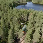 Loma-asunnot With Hot Tub And Sauna Uurainen