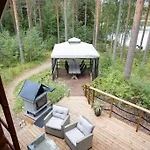 Loma-asunnot With Hot Tub And Sauna