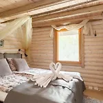 Loma-asunnot With Hot Tub And Sauna *