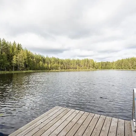 With Hot Tub And Sauna Uurainen