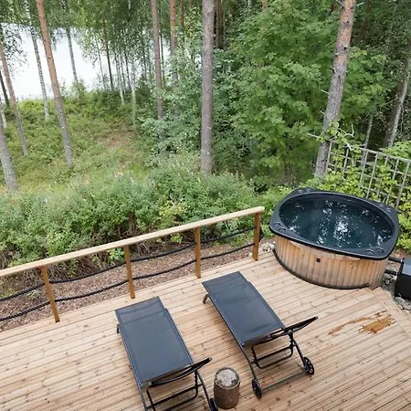 Prázdninový dům With Hot Tub And Sauna