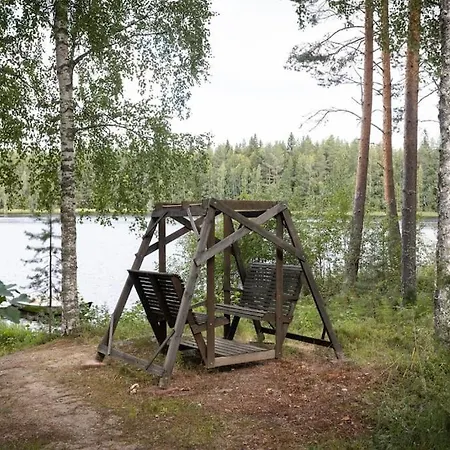 With Hot Tub And Sauna Uurainen