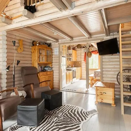 Casa de Férias With Hot Tub And Sauna Uurainen