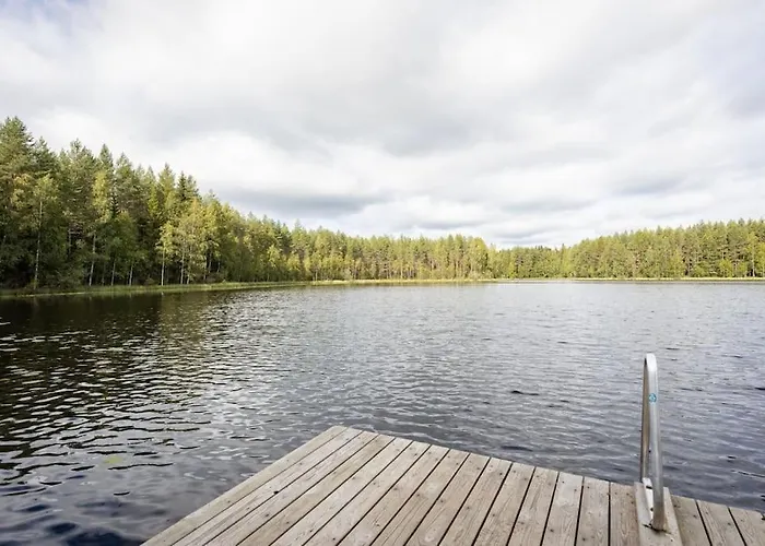 With Hot Tub And Sauna Uurainen