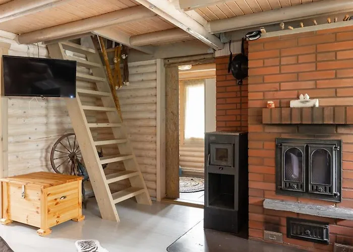 Casa vacanze With Hot Tub And Sauna Uurainen