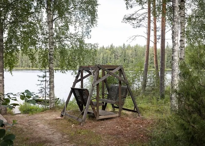 With Hot Tub And Sauna Uurainen